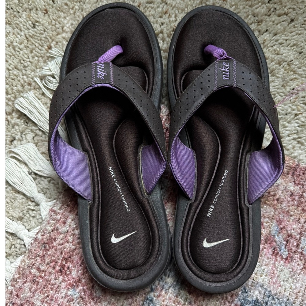 Nike Comfort Cushioned Footbed Women's Size 9 Flip Flop Thong Sandals Brown